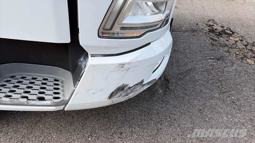DAF XG+ 530 Camiones chasis
