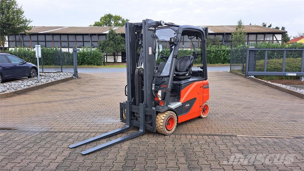 Linde E20PH-02 电动叉车