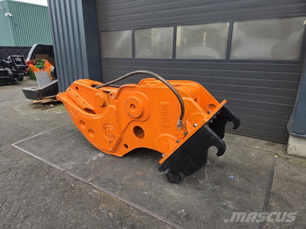 NPK g26j crusher vergruizer npk g26j crusher cw 45 ver جراشات البناء
