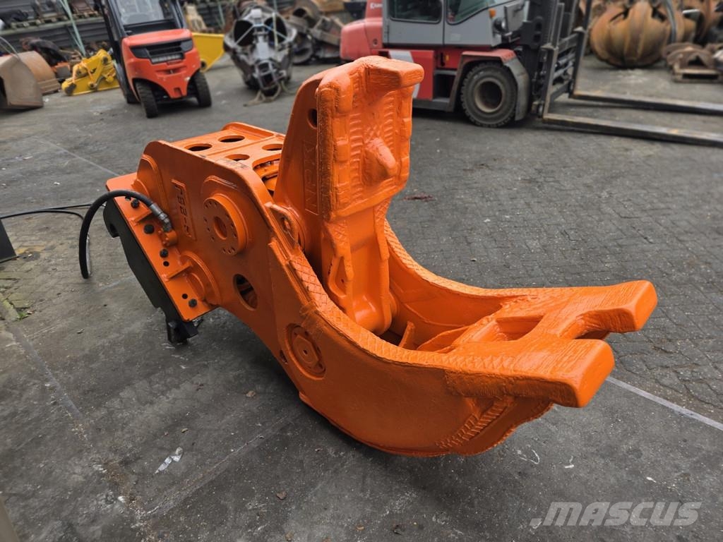 NPK g26j crusher vergruizer npk g26j crusher cw 45 ver جراشات البناء
