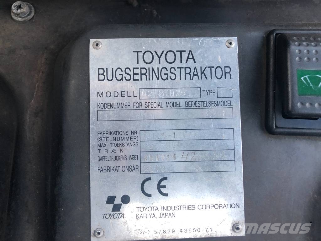 Toyota 2TD25 /02/ V-3420 EO Flughafenausrüstung