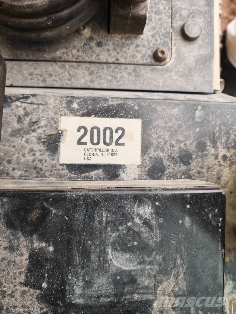 CAT 953 C *Ripper* Rupsladers