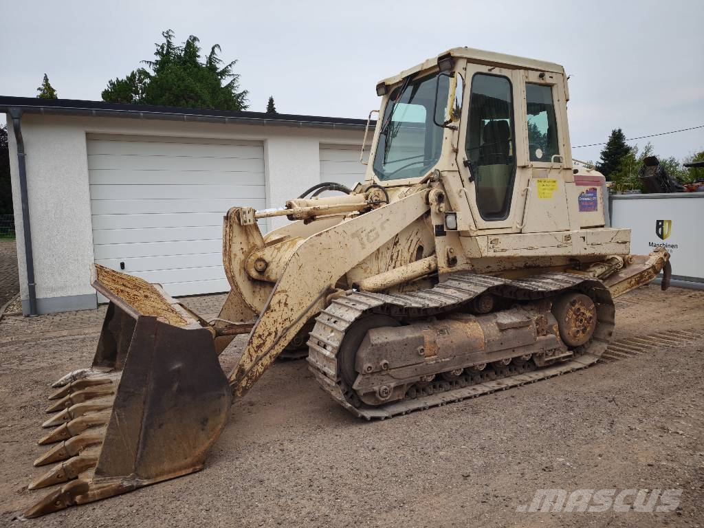 CAT 953 C *Ripper* Rupsladers