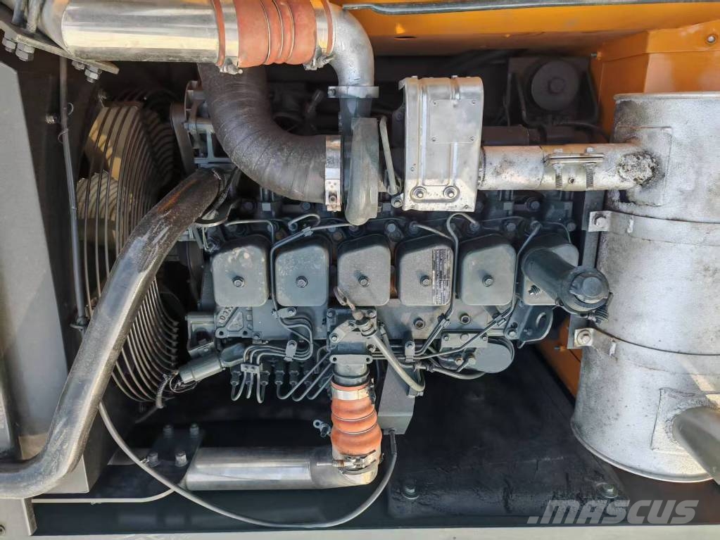 Hyundai 220 HD Kāpurķēžu ekskavatori