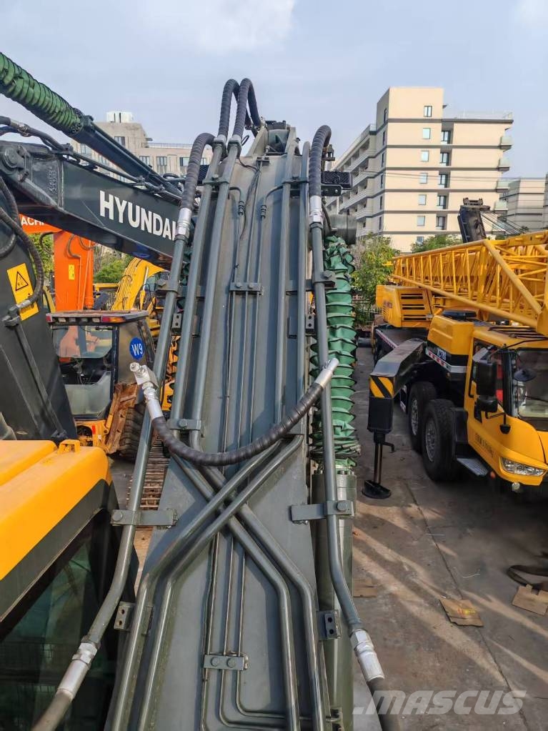 Hyundai 220 HD Kāpurķēžu ekskavatori