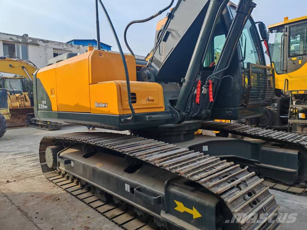 Hyundai 220 HD Kāpurķēžu ekskavatori