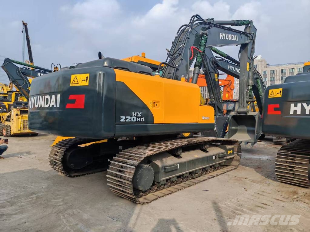 Hyundai 220 HD Kāpurķēžu ekskavatori