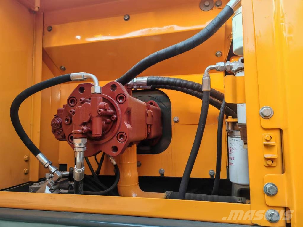 Hyundai 220 HD Kāpurķēžu ekskavatori