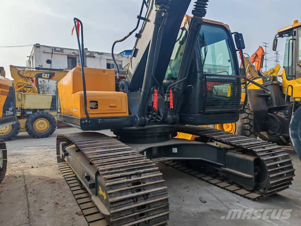 Hyundai 220 HD Kāpurķēžu ekskavatori