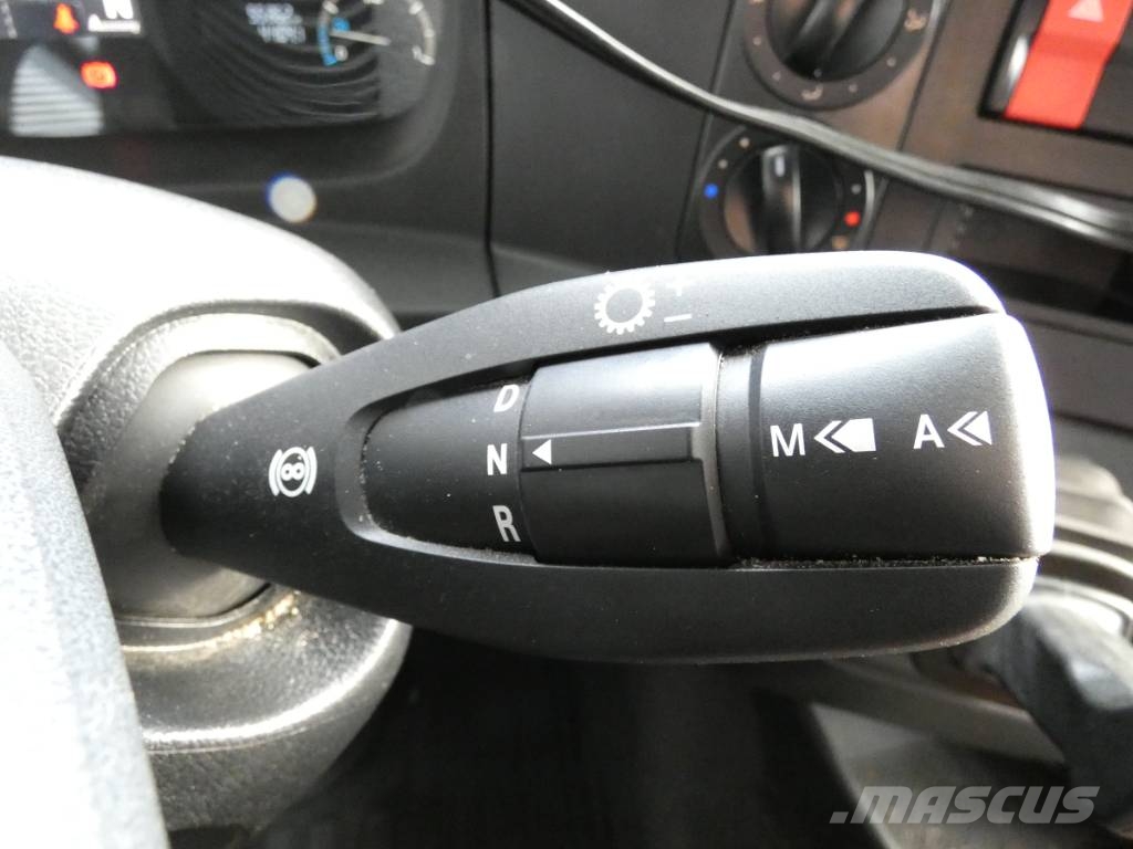 Mercedes-Benz Atego 1224 Autotransportere / Knæklad