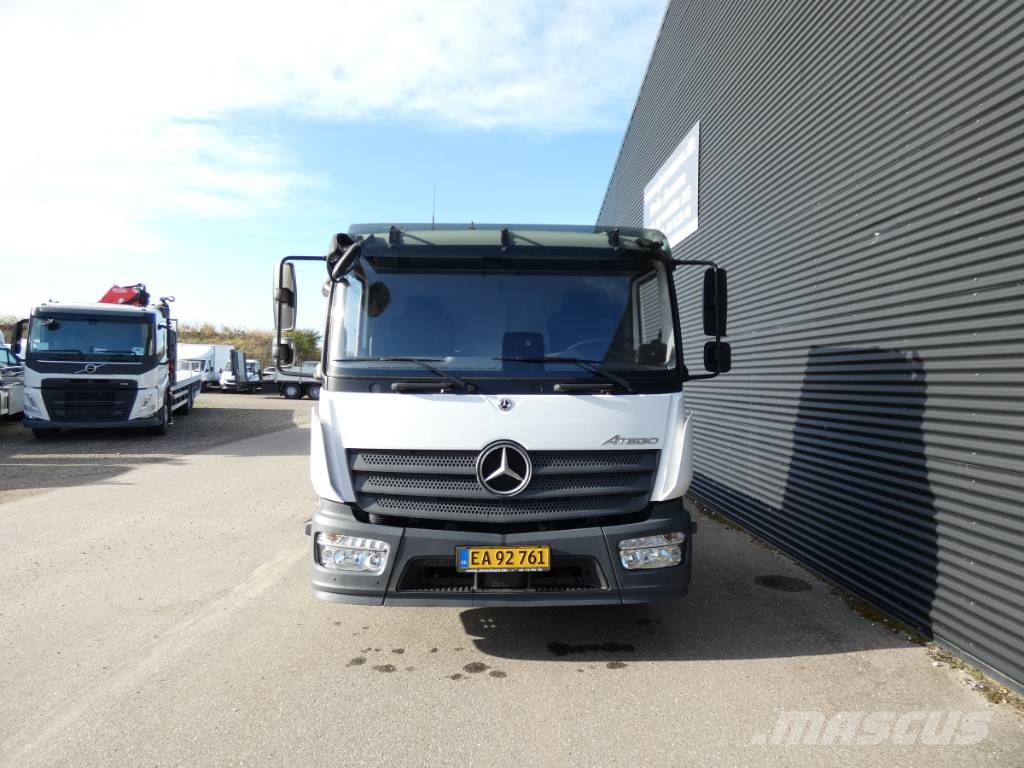 Mercedes-Benz Atego 1224 Autotransportere / Knæklad