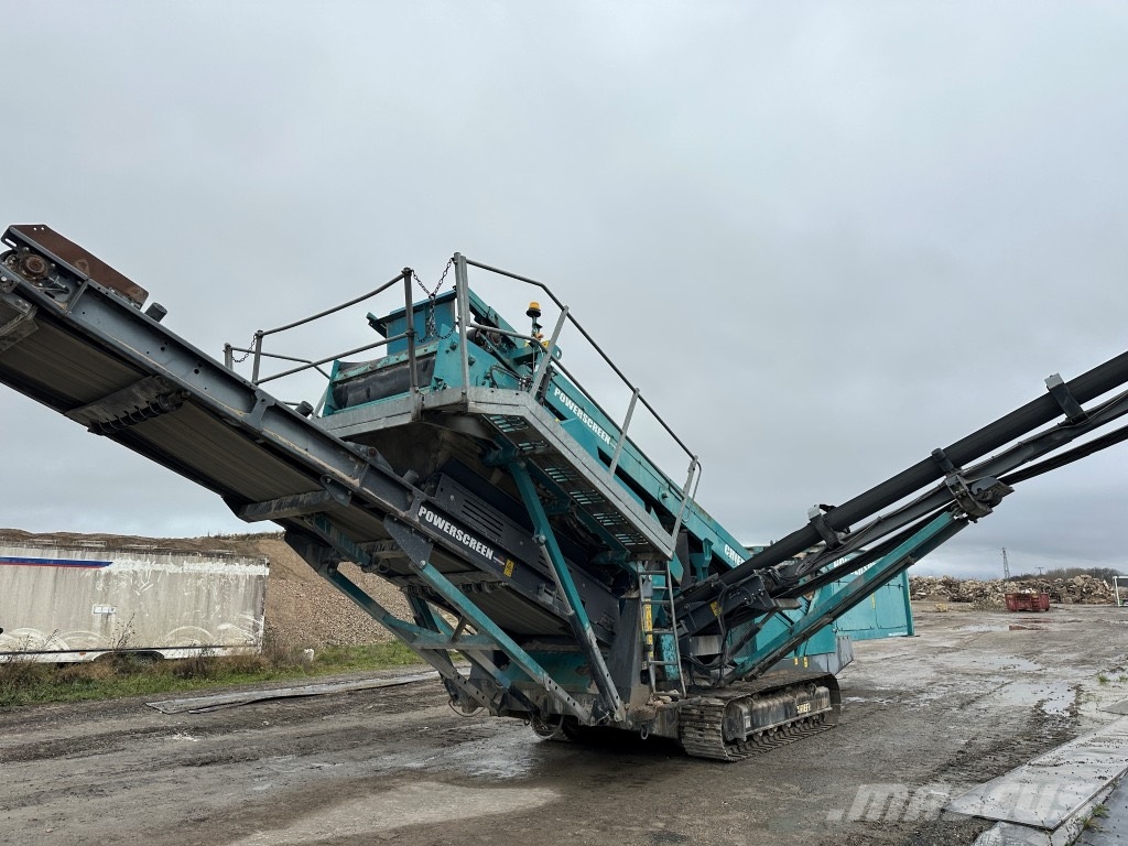 PowerScreen Chieftain 1400 移动式筛分机