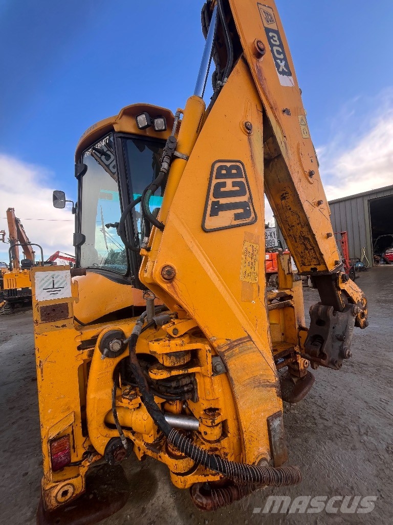 JCB 3 CX Товарач със заден ексватор