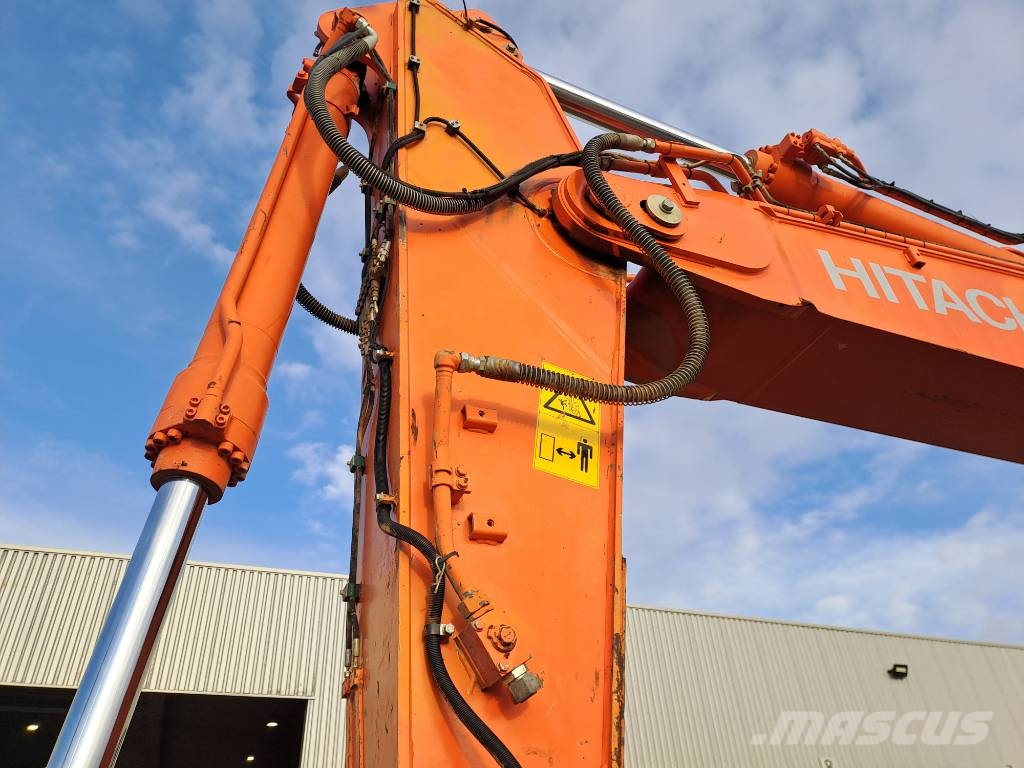 Hitachi ZX350LCN-6 履带挖掘机