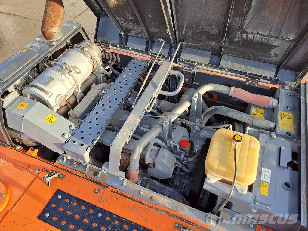 Hitachi ZX350LCN-6 履带挖掘机