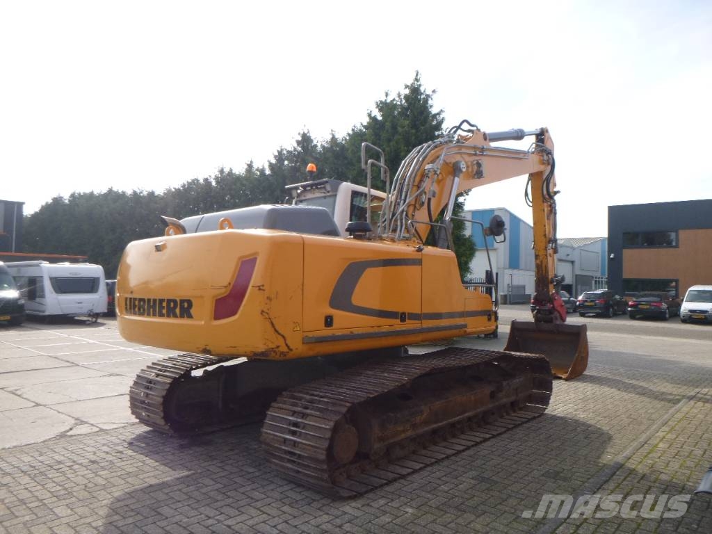 Liebherr R922LC 대형 굴삭기 29톤 이상