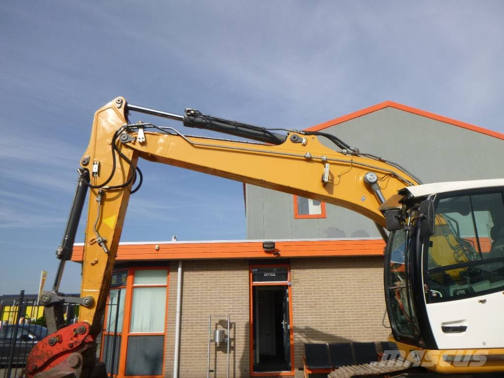 Liebherr R922LC 대형 굴삭기 29톤 이상