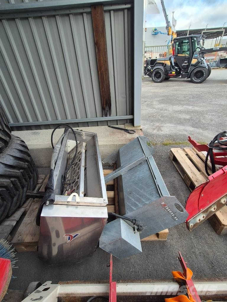 Ventrac 3400 Y Diesel 4WD åkgräsklippare med flera redskap Самоходные газонокосилки