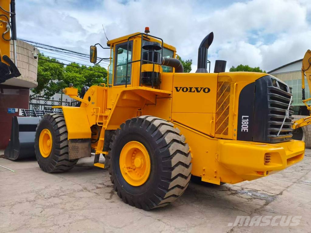 Volvo L 180 E 휠로우더