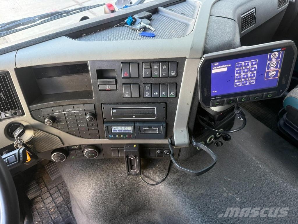 Volvo FM 330 6x2 EURO 6 - BOX 9,84m + FRIGOBLOCK + BÄR C Camiões caixa temperatura controlada