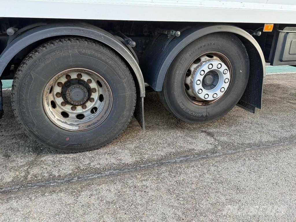 Volvo FM 330 6x2 EURO 6 - BOX 9,84m + FRIGOBLOCK + BÄR C Camiões caixa temperatura controlada