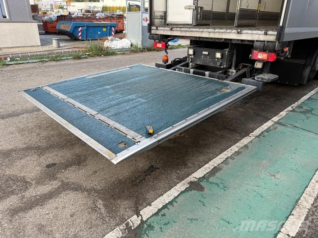 Volvo FM 330 6x2 EURO 6 - BOX 9,84m + FRIGOBLOCK + BÄR C Camiões caixa temperatura controlada