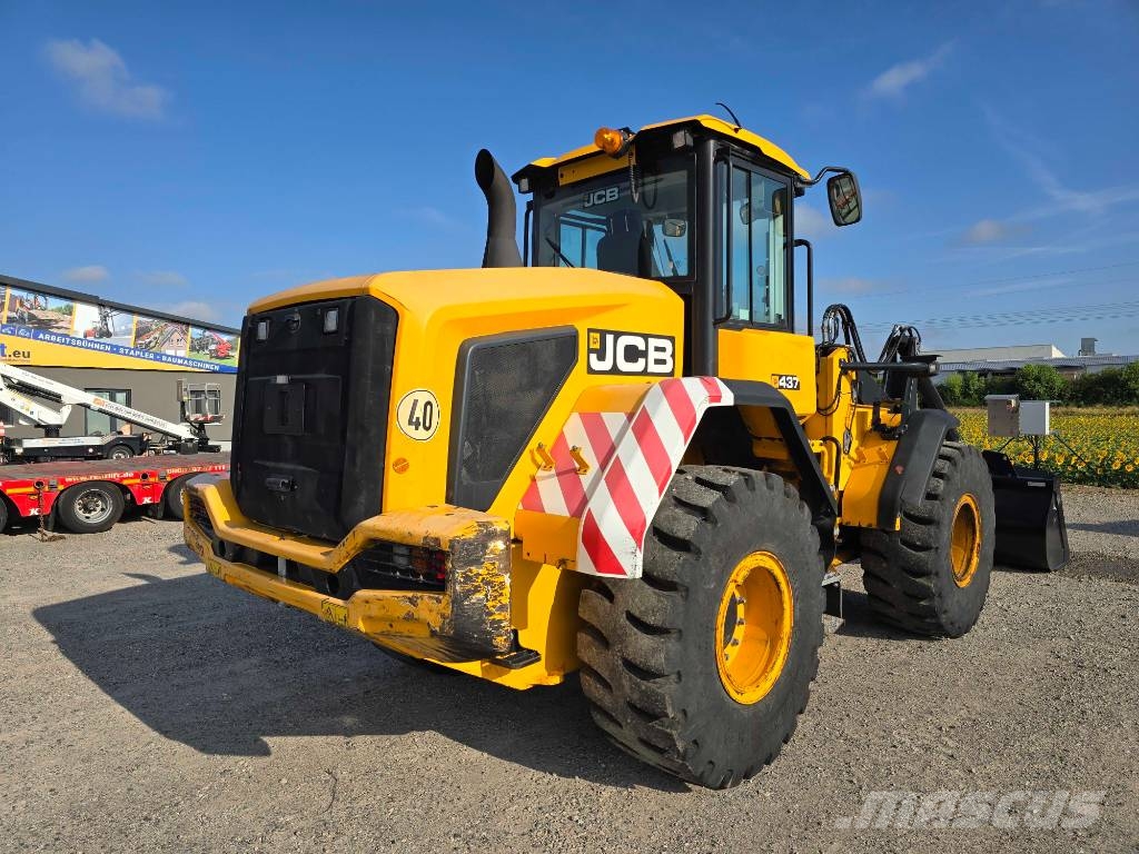 JCB 437 HT SHL لوادر بعجل