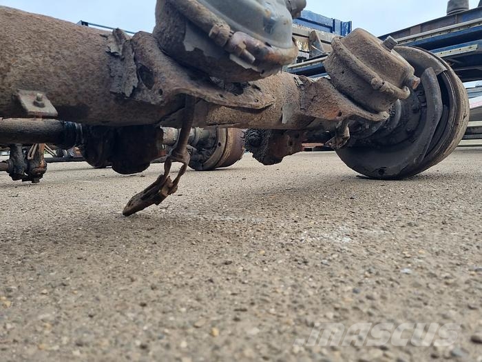 SAF TRAILER AXLE DRUM SINGLE TIRE. 轴