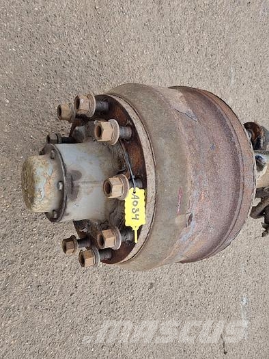 SAF TRAILER AXLE DRUM SINGLE TIRE. 轴