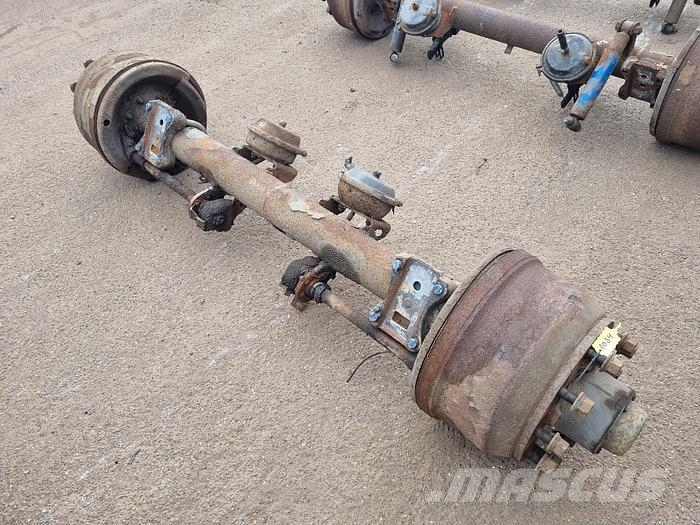 SAF TRAILER AXLE DRUM SINGLE TIRE. 轴