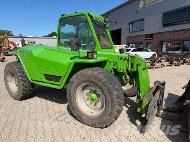 Merlo P 32.7 Teleskoplastare