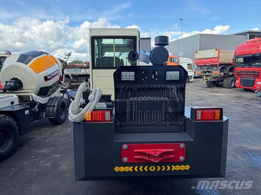 HJ XY 1.8 All Terrain Self Loading Mixer 1800 lite Betong utleggere