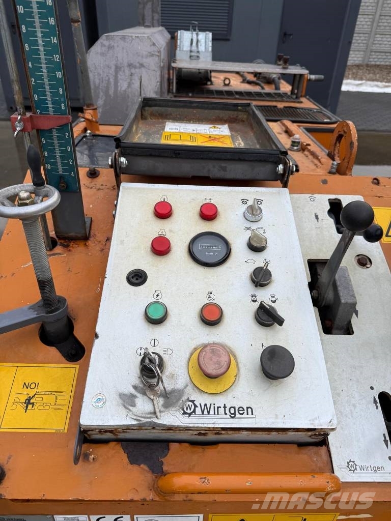 Wirtgen W 350 Επεξεργασίας επίστρωσης ασφάλτου