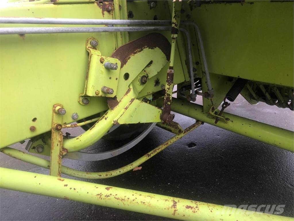 CLAAS Markant 50 Vierkante balenpers