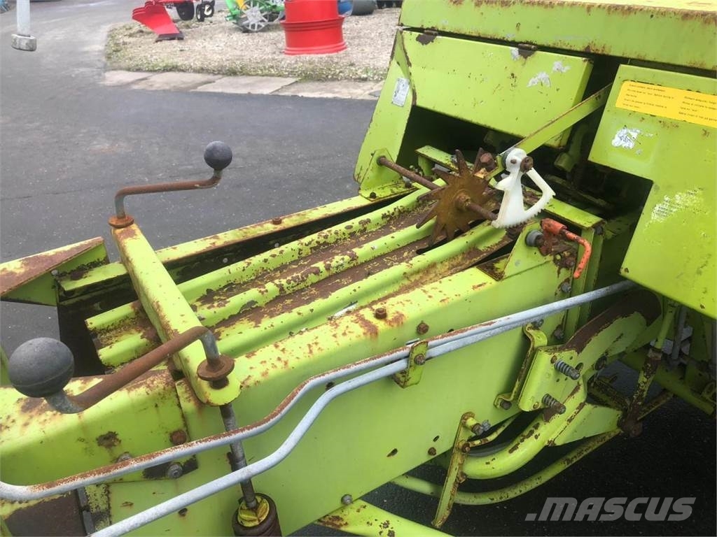 CLAAS Markant 50 Vierkante balenpers