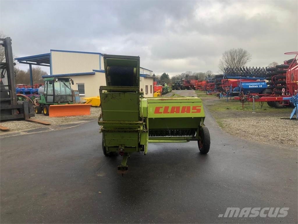 CLAAS Markant 50 Vierkante balenpers