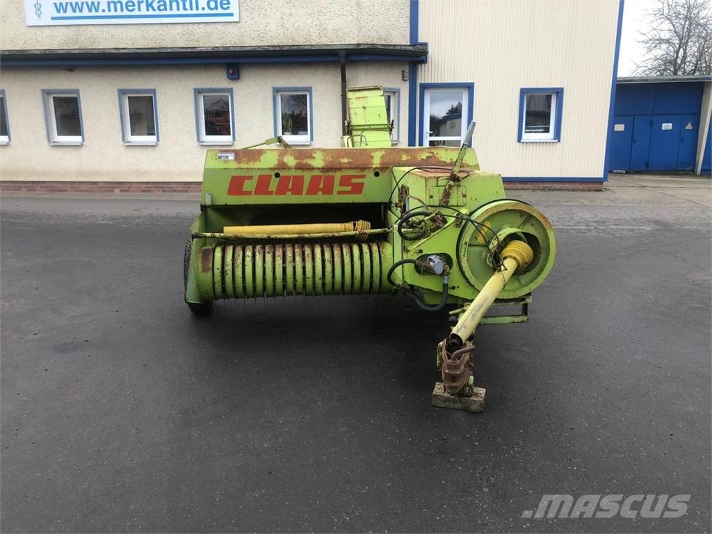 CLAAS Markant 50 Vierkante balenpers