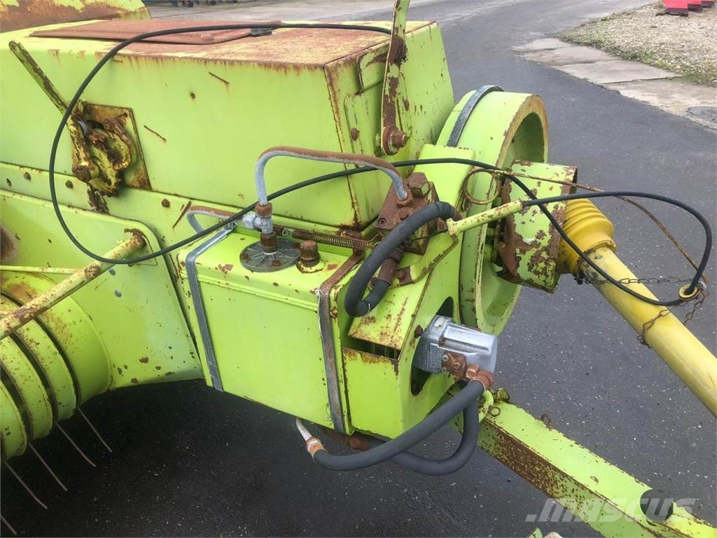 CLAAS Markant 50 Vierkante balenpers