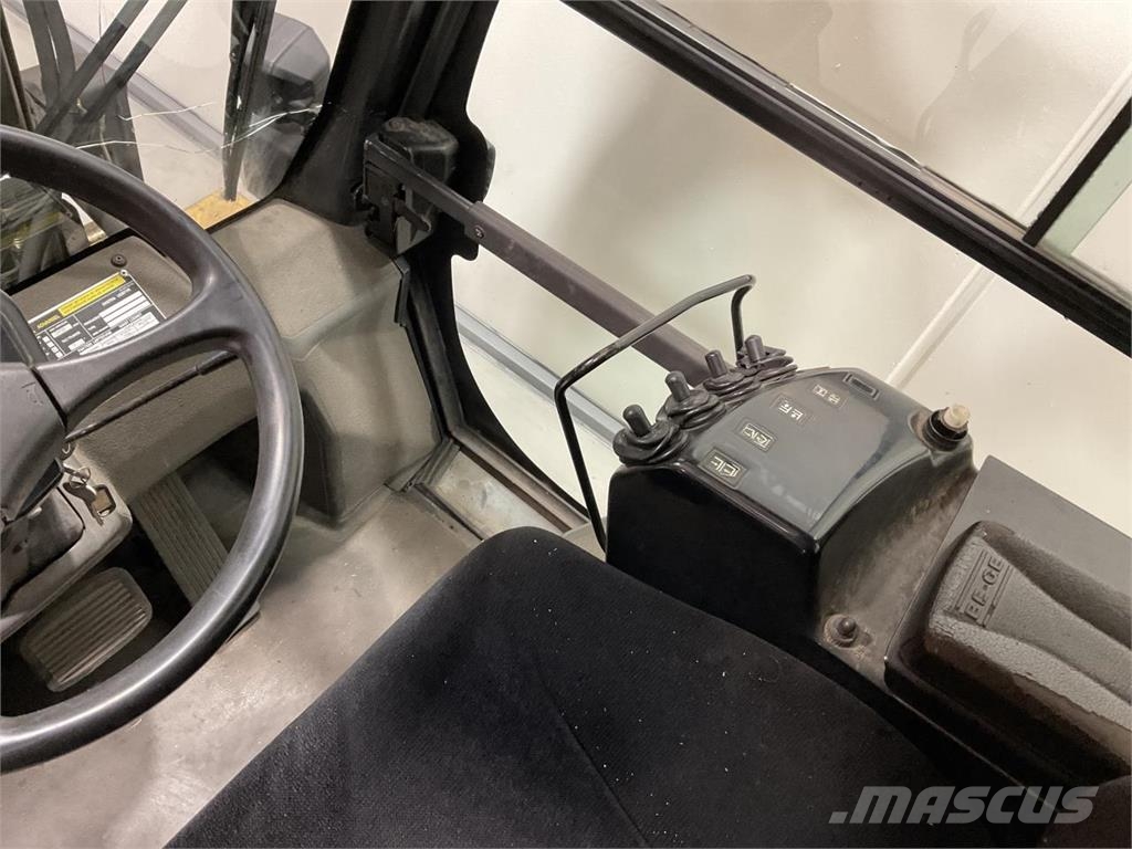 CAT GP30K LPG forklifts