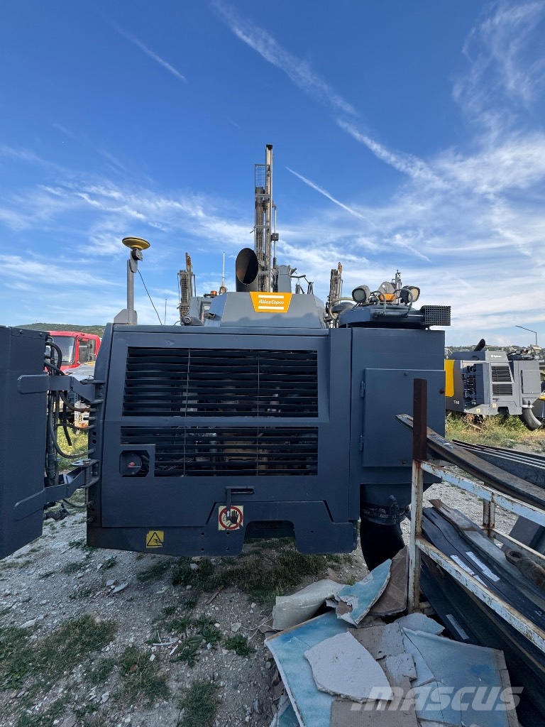 Atlas Copco T 40 Vertikaalsed puurmasinad