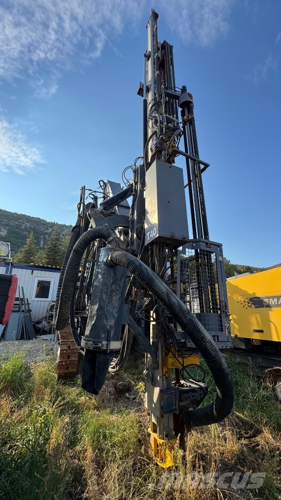 Atlas Copco T 40 Vertikaalsed puurmasinad