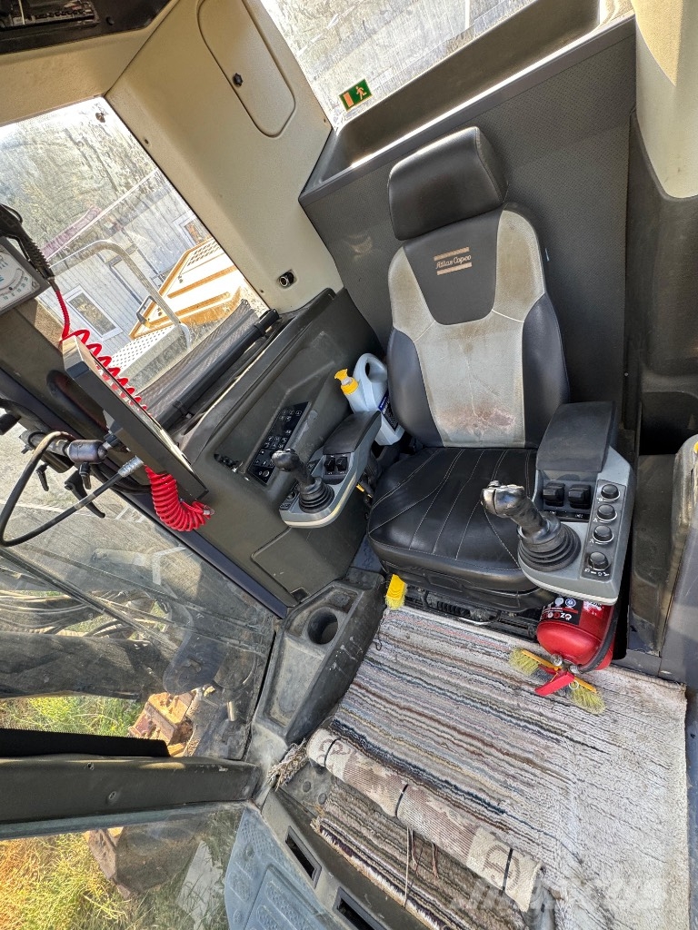 Atlas Copco T 40 Vertikaalsed puurmasinad