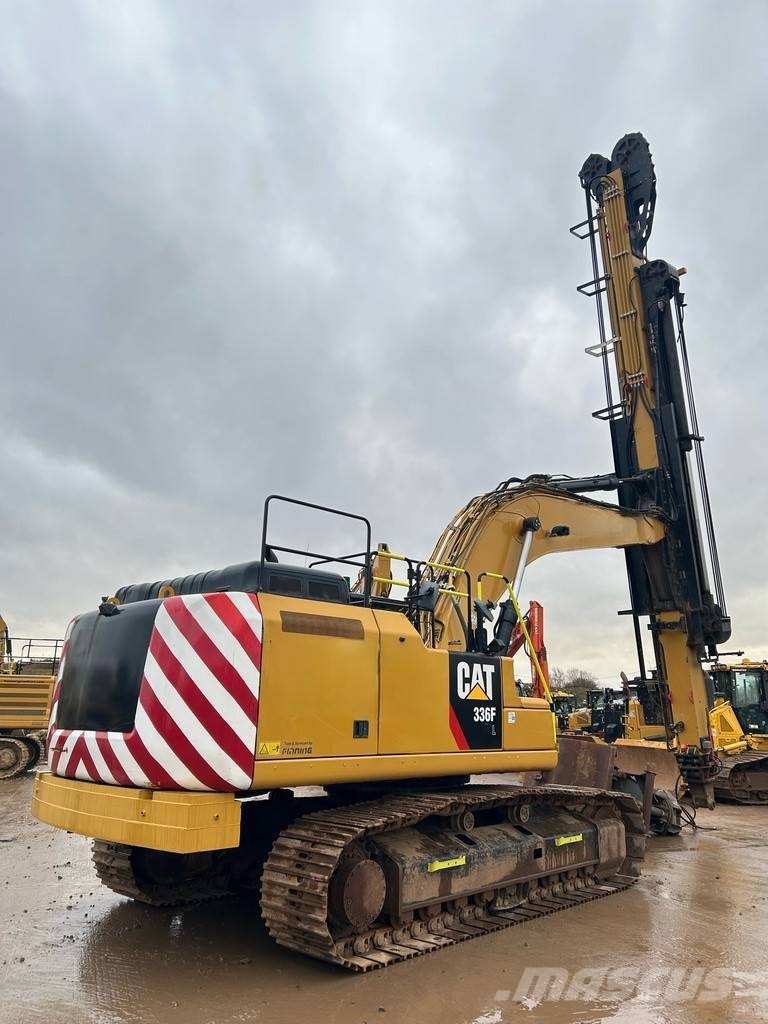CAT 336 F L (25 meter telescopic arm) Excavadoras especiales