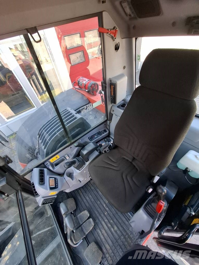 Kubota KX 080-4 Väikeekskavaatorid 7t-12t