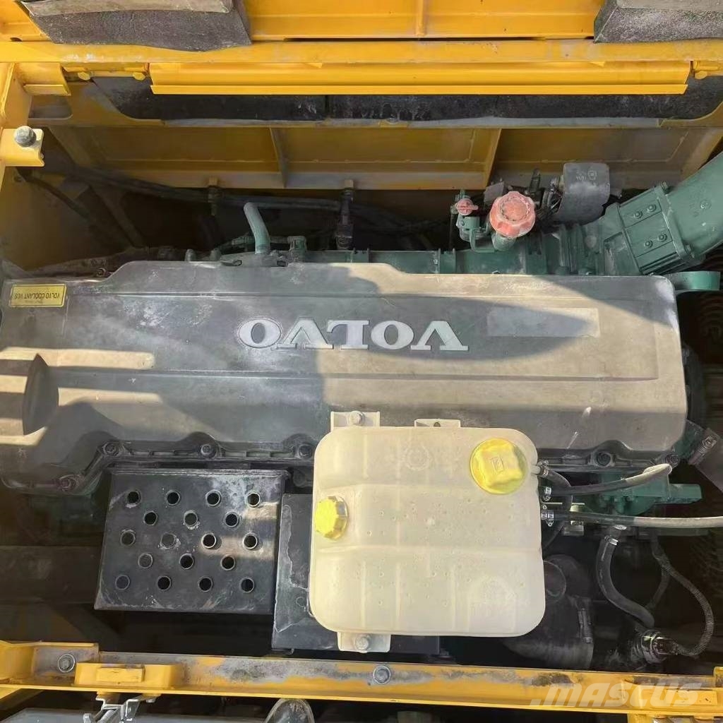 Volvo EC 480 D L Bageri guseničari