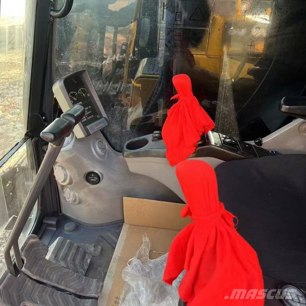 Volvo EC 480 D L Bageri guseničari