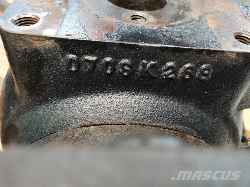 New Holland TG .... 2005r.{Dana}  wheel hub Ruedas