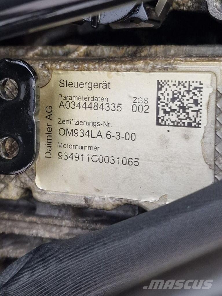 Mercedes-Benz OM934LA.6-3-00 Varikliai