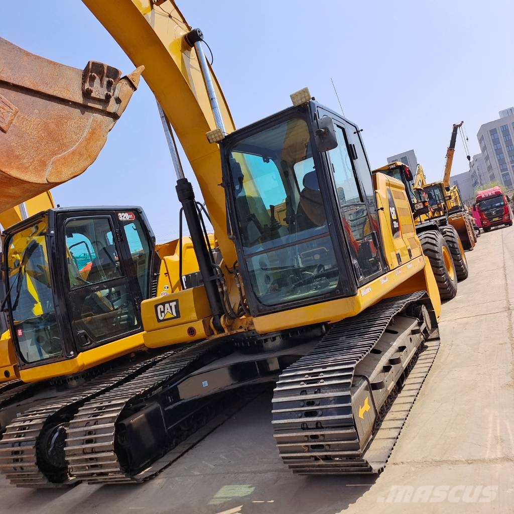 CAT 320 D2GC - 28th Anniversary Promotion Price Pelle sur chenilles