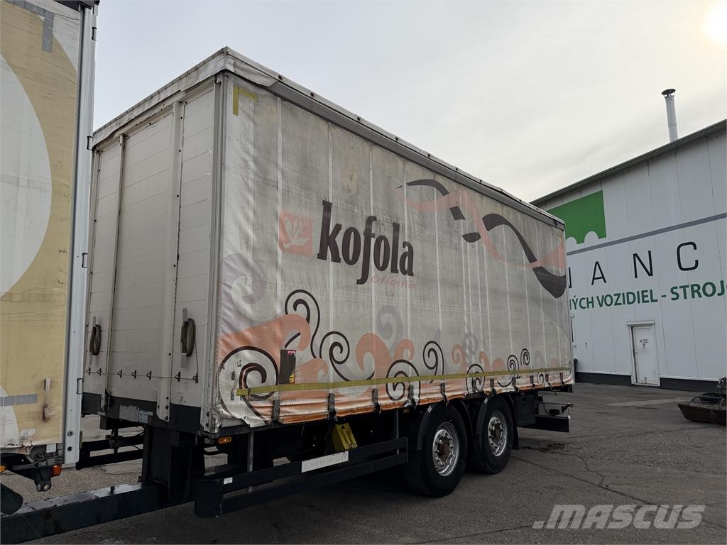 Volvo FM VIN 497 626 Camiones de caja de lona